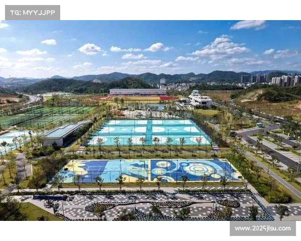 良渚街道建成828个体育场地，实现49个村社体育设施全覆盖，打造“15分钟体育健身圈”